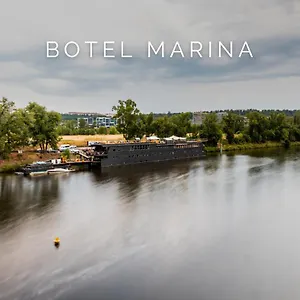 Marina Botel Praga